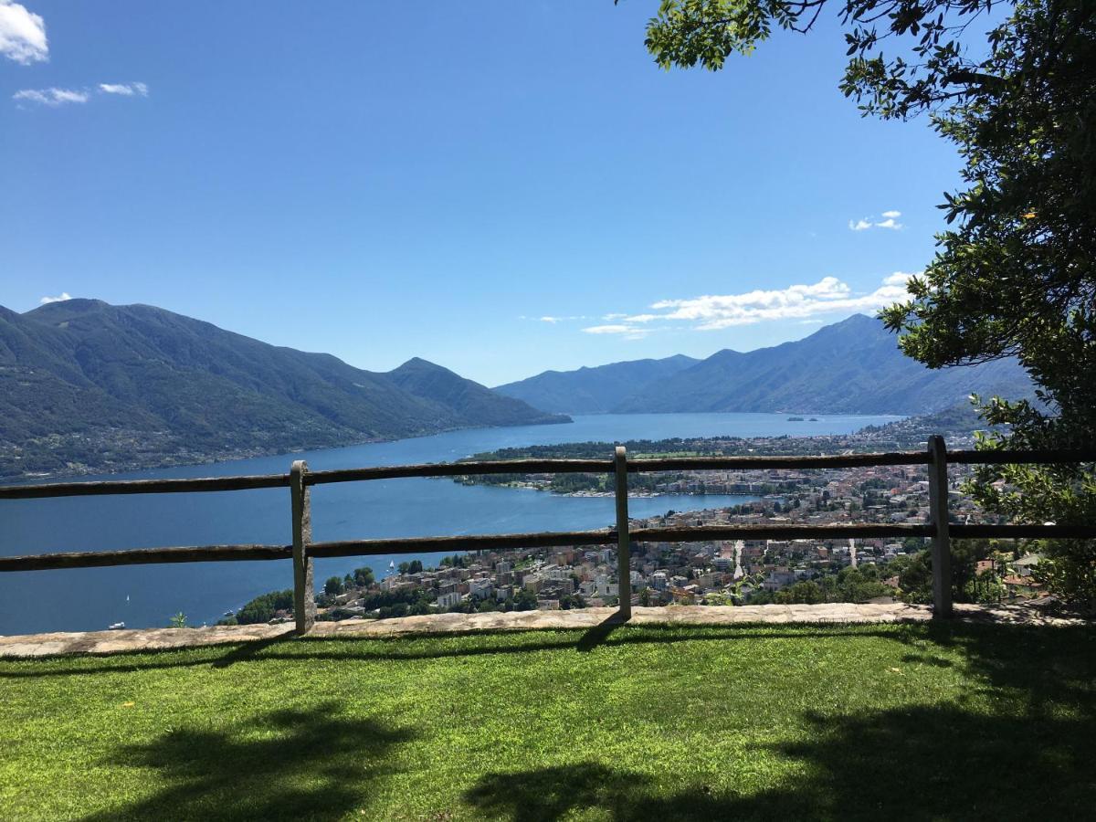 Rustico Resa: Brione Sopra Minusio Villa Buitenkant foto