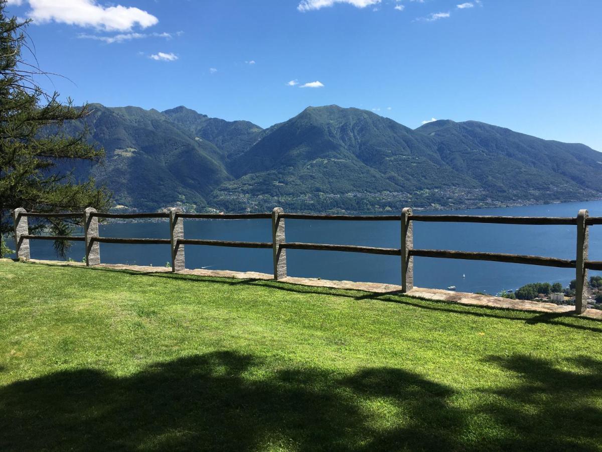 Rustico Resa: Brione Sopra Minusio Villa Buitenkant foto